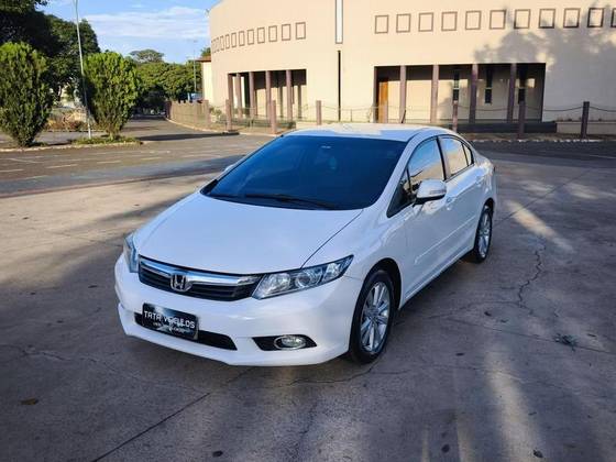 HONDA CIVIC 1.8 LXS 16V FLEX 4P AUTOMÁTICO